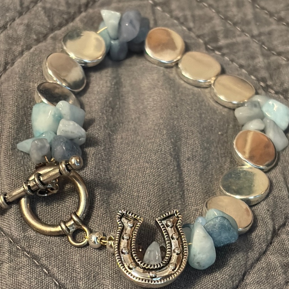 KB  Silver tone and Blue Stone Bracelet horseshoe equestrian lucky natural cute